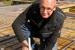  SHK-Meister Stefan Lucke packte bei den Bauarbeiten seines Bungalows selbst mit an. 