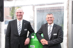  Die Geschäftsführer Norbert Hülsmann (links) und Volker Mauel begrüßten zahlreiche Gäste zur Eröffnung des STC.
Fotos: Schwarzmann 