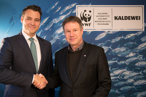 (Quelle: KALDEWEI/WWF) Im Bild (v.l.n.r.): Kaldewei Geschäftsführer Franz Kaldewei und Christoph Heinrich, Vorstand Naturschutz beim WWF. 
