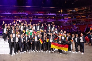  Die deutsche Berufe-Nationalmannschaft jubelt über die Leistungen bei den EuroSkills Budapest 2018
Foto: WorldSkills Germany / Frank Erpinar 