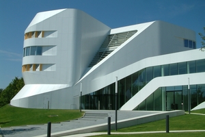  Zentrum für Virtuelles Engineering (ZVE) des Fraunhofer IAO in Stuttgart 